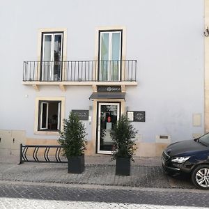 Villa Graca -Hostels And Apartments Santarém Exterior photo