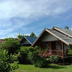 Cha Bungalow Hotel Koh Yao Yai Exterior photo