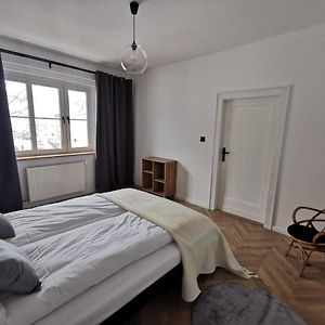 Apartament Black&White Jelenia Góra Exterior photo