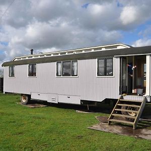 Gypsy Waggon - A Villa On Wheels Amsterdam Exterior photo