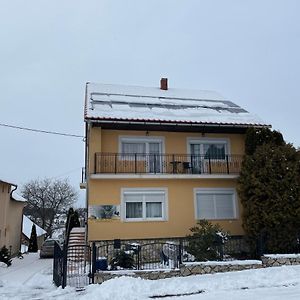 Oskarszt Apartman Lejlighed Urkut Exterior photo