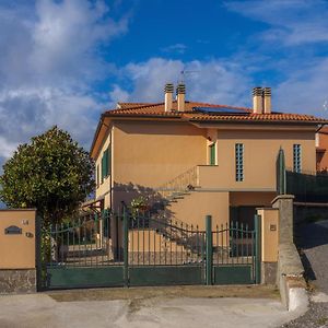 Petali Di Toscana Bed and Breakfast Nugola Exterior photo