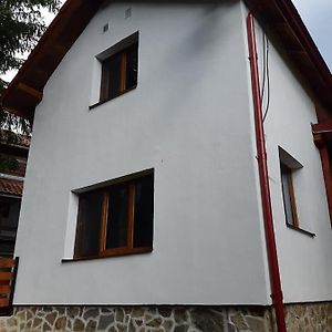 New And Comfortable Two Bedroom House Gărâna Exterior photo