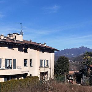 La Casa Del Cuore - Luxury Apartment Olgiate Comasco Exterior photo