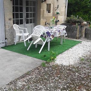 Chambre De Caractere Bed and Breakfast Celles  Exterior photo