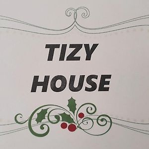 Tizy House - Appartamento Ammobiliato Imola Exterior photo