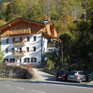 Mountain Lejlighed Alleghe Exterior photo