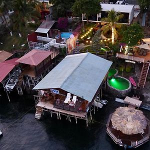 Captain Morgan Hostel Lake Coatepeque Santa Ana Exterior photo