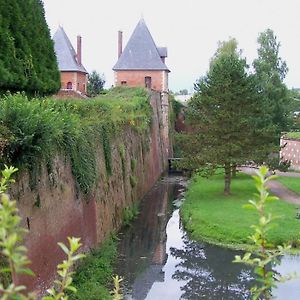 Les Insolites Du Brochet Lejlighedshotel Péronne Exterior photo