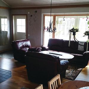 2 Bedroom Stunning Home In Gllstad Holmared Exterior photo