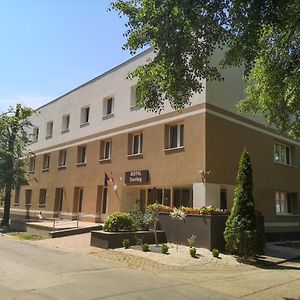 Hotel Touring Nagykanizsa Exterior photo