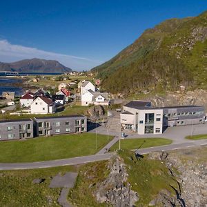 Runde Miljøsenter&Opplev Runde Lejlighedshotel Exterior photo