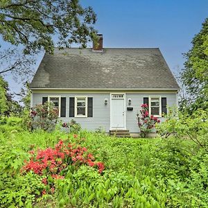 Lovely Hyannis Cottage - Walk To Beach And Main St! Barnstable Exterior photo
