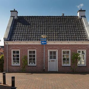 Karakteristiek Huis In Centrum Winsum Met Nieuwe Badkamer Exterior photo