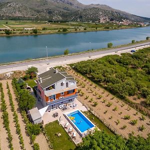 Holiday House With A Swimming Pool Opuzen, Neretva Delta - Usce Neretve - 8818 Opuzen  Exterior photo