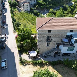 Casa Sarlo Lejlighedshotel Petina Exterior photo