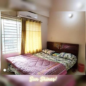 Dac Peaceful Ac King Bed Wifi & 24Hr Security Lejlighed Dhaka Exterior photo