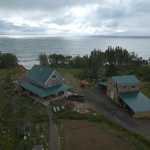 North Shore Retreat - Off-Grid - Oceanfront Lejlighed Indian Brook Exterior photo