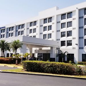 Holiday Inn Express Hotel & Suites Miami - Hialeah, An Ihg Hotel Exterior photo