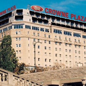 Crowne Plaza Hotel-Niagara Falls/Falls View, An Ihg Hotel Exterior photo