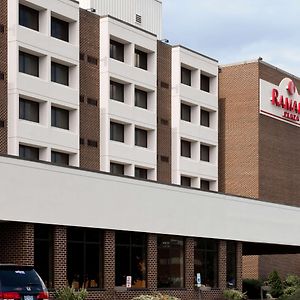 Ramada Plaza By Wyndham Hagerstown Hotel Exterior photo