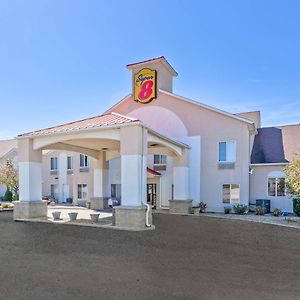 Super 8 by Wyndham Cloverdale Hotel Exterior photo