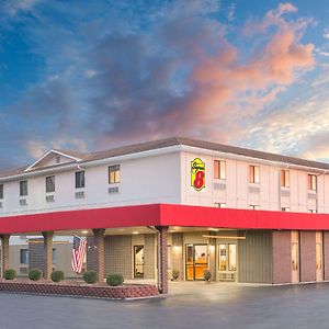 Super 8 by Wyndham Terre Haute Motel Exterior photo