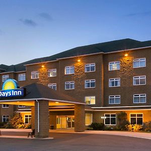 Days Inn By Wyndham Oromocto Conference Centre Exterior photo