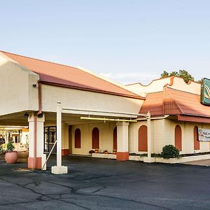 Quality Inn Blytheville Exterior photo