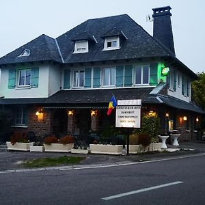 L'Auberge Des Quatre Routes Albussac Exterior photo