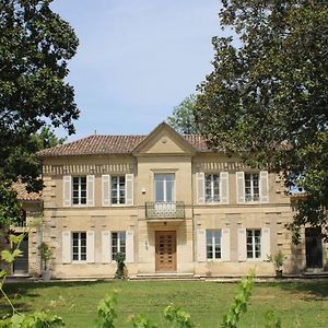 Malis Castera Le Petit Chateau Bed and Breakfast Saint-Jean-de-Blaignac Exterior photo