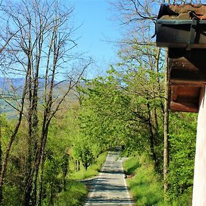 Lovely 1-Bed Studio In Borgo Val Di Taro Lejlighed Exterior photo