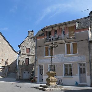 L'Ancien Poste Bed and Breakfast Senergues Exterior photo