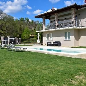 Il Riccio E La Castagna - Country House Bed and Breakfast Montaldo Roero Exterior photo