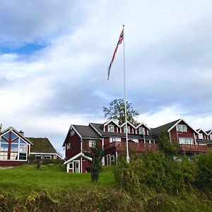 Bjørnafjorden Hotell&Konferanse Osøyro Exterior photo
