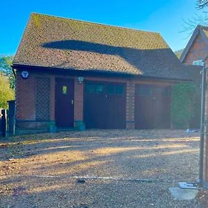 The Little Gable Lejlighed Wavendon Exterior photo