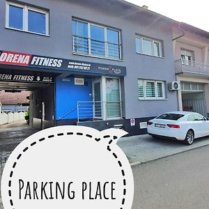 Apartment Anna - Free Pickup From Or Dropoff To Zagreb Airport At Any Time, Please Give Three Days Advance Notice - Long-Term Parking With Airport Transport Possibility Velika Gorica Exterior photo