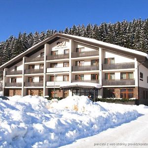 Ski Apartman Sajmon So Saunou Lejlighed Makov Exterior photo