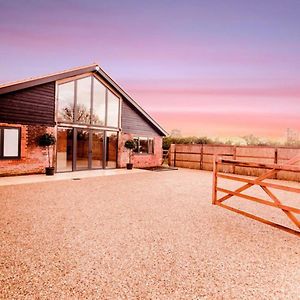Beautiful Barn Conversion Close To The Broads Dilham Exterior photo