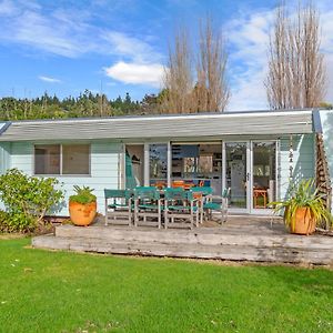 Coastal Cove - Waipu Cove Holiday Home Exterior photo