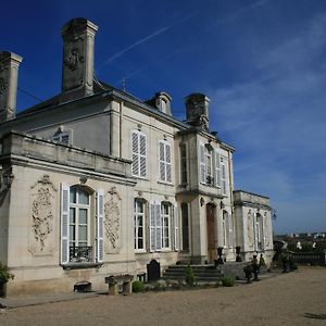 Ch\u00E2teau du Clos Mortier Hotel Saint-Dizier Exterior photo