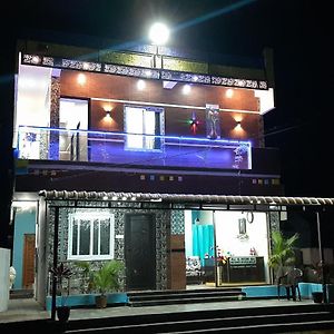 Teja Residency Hotel Alāndurai Exterior photo