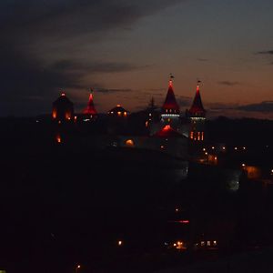 Джерело Hotel Kamjanets-Podilskyi Exterior photo