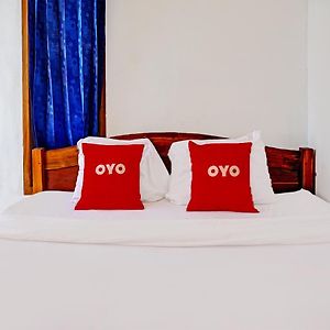 Oyo Life 92021 Dua Putra Homestay Klayar Watukarung Exterior photo