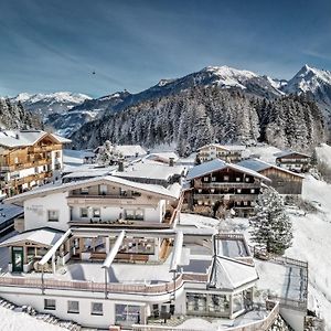 Astegg, Alpengasthof Hotel Finkenberg Exterior photo