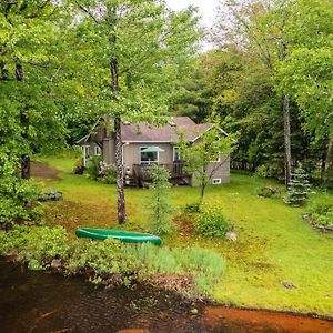 Bear Essentials Hideaway Villa Huntsville Exterior photo