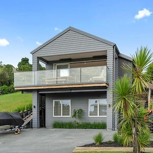 Coastal Cool - Luxury Langs Beach Accommodation Exterior photo