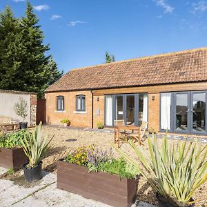 The Old Stables At Bradley'S Farm Villa Holt  Exterior photo