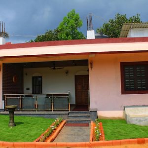 Vishaal Estate And Farm House Lejlighed Mangalore Exterior photo