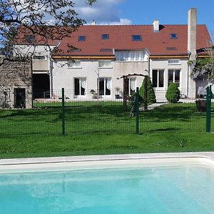 Les Tilleuls Bed and Breakfast Epernay-sous-Gevrey Exterior photo